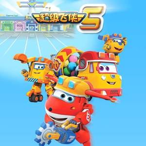 美女光着下体扒开内裤
